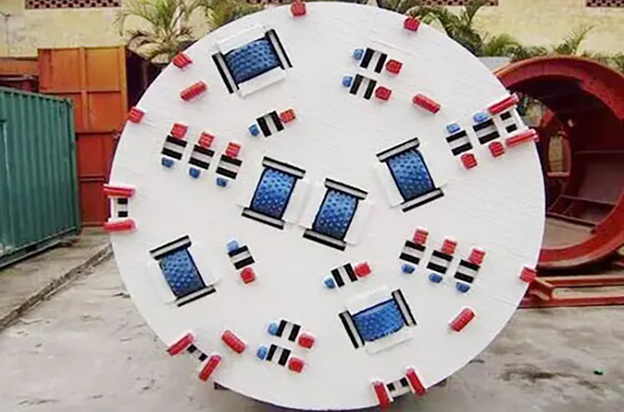 砂卵石頂管機3